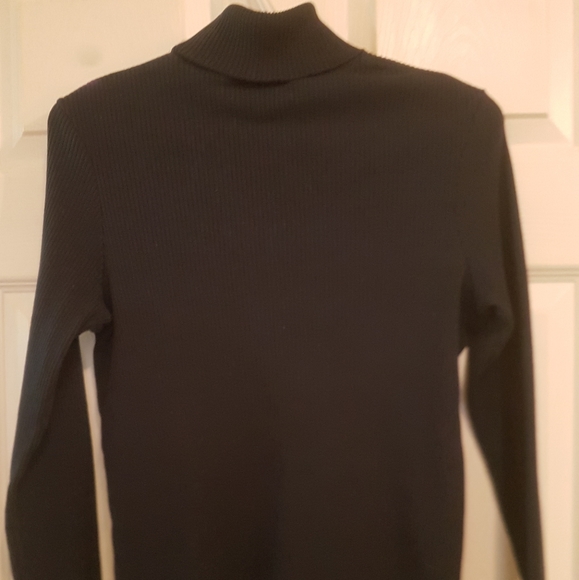 π Vintage Weekend Edition Navy Turtleneck π’ - Picture 2 of 6